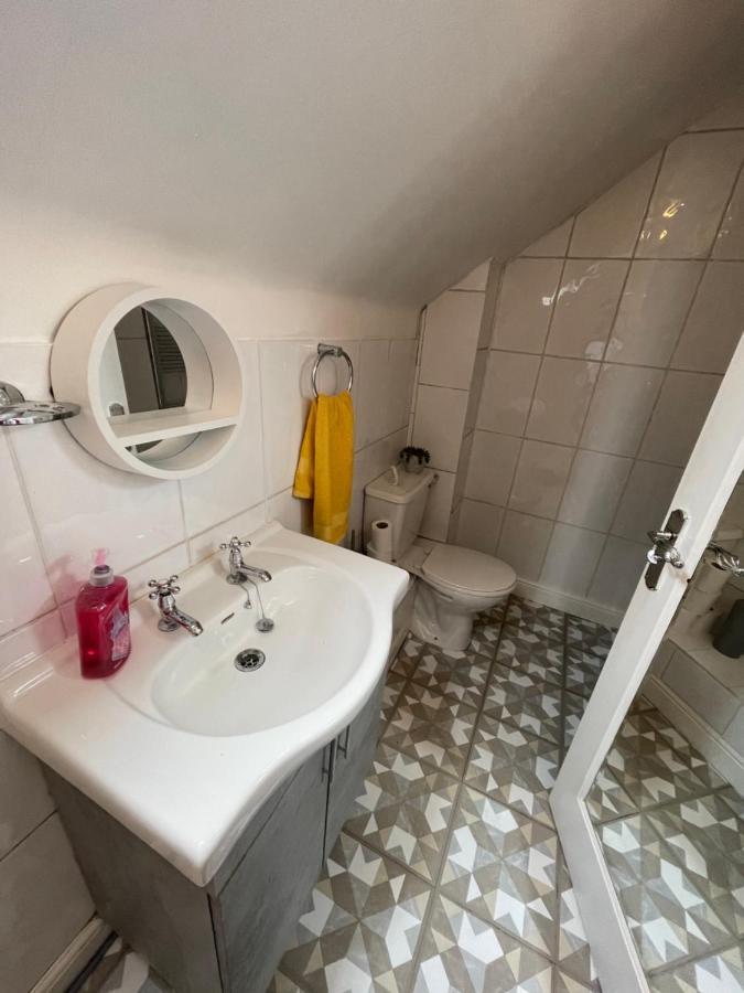 1 Bed Flat At Drum Street Единбург Екстериор снимка